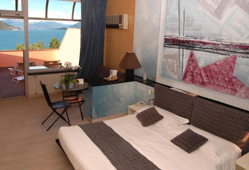 Conca Azzurra Wellness & Beauty Hotel Ranco Bilik gambar
