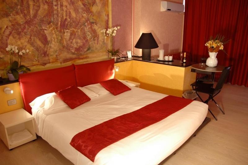 Conca Azzurra Wellness & Beauty Hotel Ranco Luaran gambar